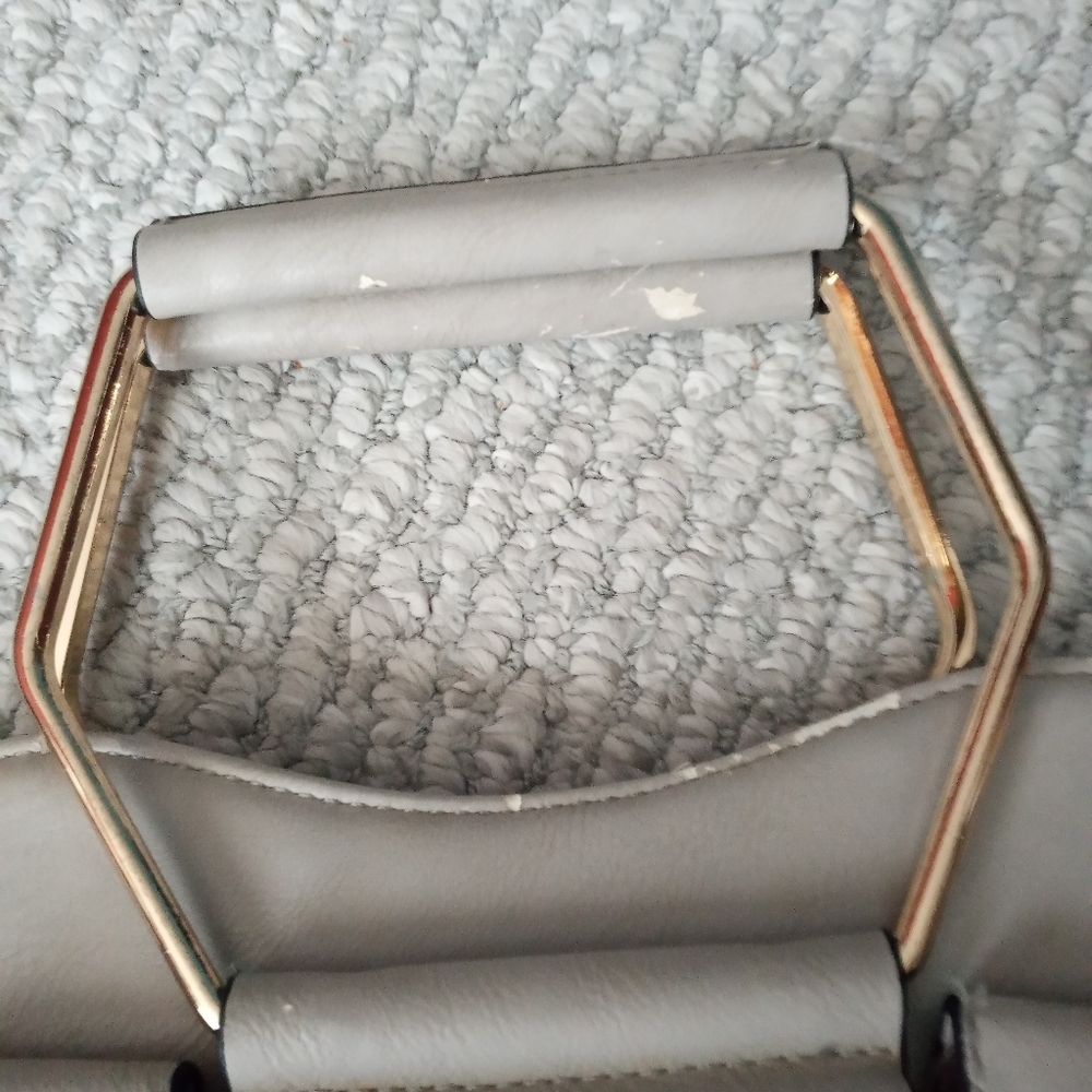 Gray Purse - Picture 2 of 10